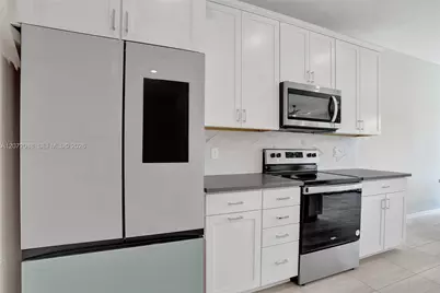 2138 S Appleton Cir S, Oakland Park, FL 33309 - Photo 9