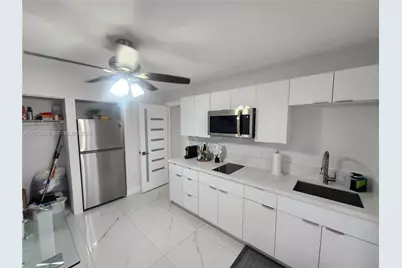 98Xx NW 122nd Ter #APT1, Hialeah Gardens, FL 33018 - Photo 9