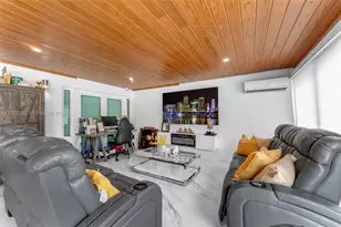 18725 SW 218th St, Miami, FL 33170 - Photo 33