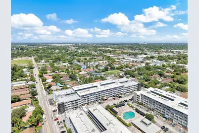 215 SE 3rd Ave #206B, Hallandale Beach, FL 33009 - Photo 35