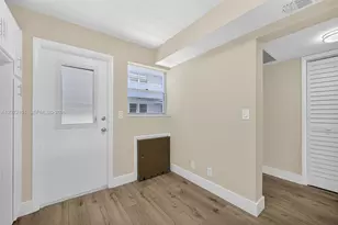 215 SE 3rd Ave, Hallandale Beach, FL 33009 - Photo 11