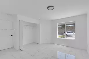 1627 NW 40th St, Miami, FL 33142 - Photo 9