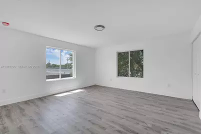 1627 NW 40th St, Miami, FL 33142 - Photo 13