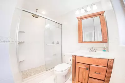 344 SW 1st St #6, Pompano Beach, FL 33060 - Photo 9