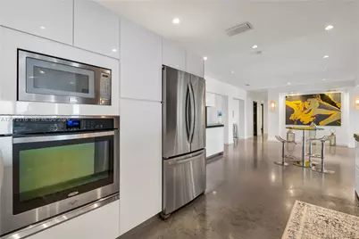 1741 Cleveland Rd, Miami Beach, FL 33141 - Photo 5