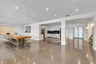 1741 Cleveland Rd, Miami Beach, FL 33141 - Photo 13