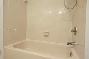 18200 Mediterranean Blvd, Hialeah, FL 33015 - Photo 9