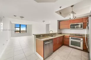 2681 N Flamingo Rd, Sunrise, FL 33323 - Photo 15