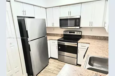 220 SW 116th Ave #15105, Pembroke Pines, FL 33025 - Photo 3