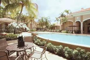 220 SW 116th Ave, Pembroke Pines, FL 33025 - Photo 13