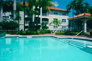 220 SW 116th Ave, Pembroke Pines, FL 33025 - Photo 11