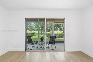 300 SW 130th Terrace, Pembroke Pines, FL 33027 - Photo 13