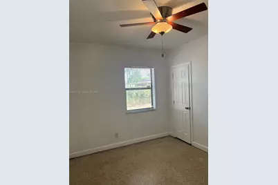 143 SW 22nd Ter, Fort Lauderdale, FL 33312 - Photo 23