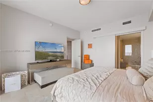 88 SW 7th St, Miami, FL 33130 - Photo 17