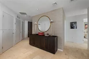 88 SW 7th St, Miami, FL 33130 - Photo 9