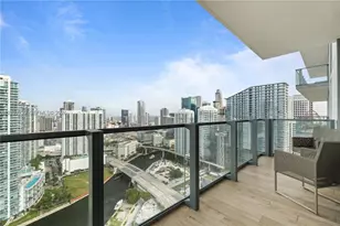88 SW 7th St, Miami, FL 33130 - Photo 1