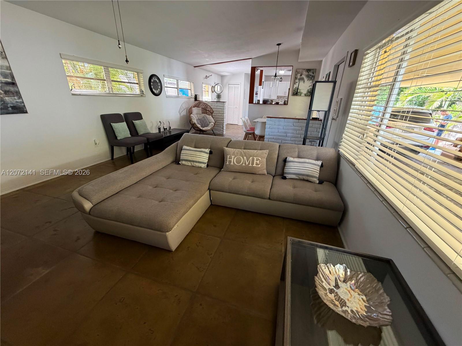 935 Polk St - 935 Polk St, Hollywood, FL 33019 Luxury Property | Jose Angel Pina
