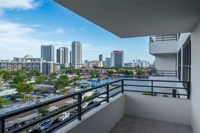 2500 Parkview Dr #1004, Hallandale Beach, FL 33009 - Photo 3