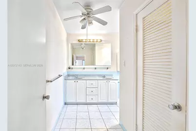 7102 NW 71st St, Tamarac, FL 33321 - Photo 17