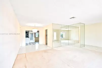 7102 NW 71st St, Tamarac, FL 33321 - Photo 5