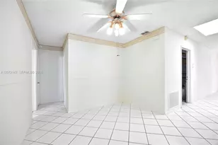 7102 NW 71st St, Tamarac, FL 33321 - Photo 9