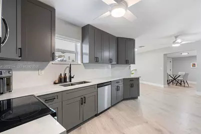 10650 NE 11th Ct, Miami Shores, FL 33138 - Photo 11