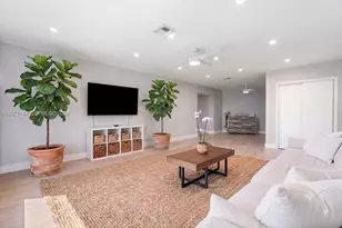 10650 NE 11th Ct, Miami Shores, FL 33138 - Photo 7