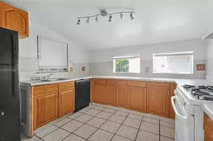 3840 SW 31st Ct, West Park, FL 33023 - Photo 31