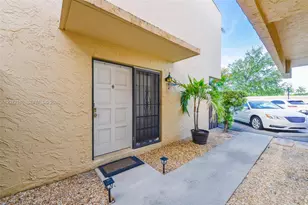 8923 NE 4th Avenue Rd, Miami Shores, FL 33138 - Photo 33