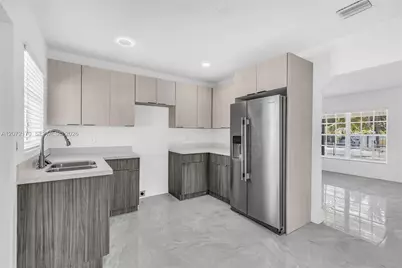 1325 NW 113th Ter, Miami, FL 33167 - Photo 9