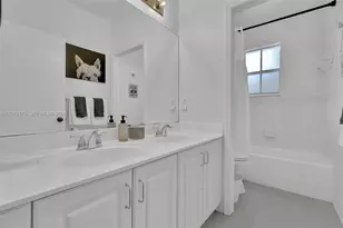 7654 NW 21st Dr, Pembroke Pines, FL 33024 - Photo 19