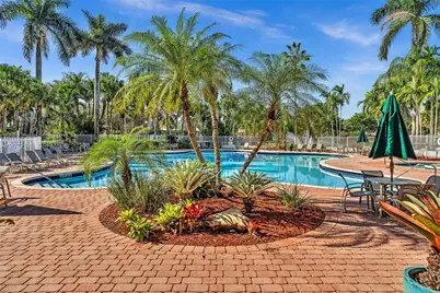 7654 NW 21st Dr, Pembroke Pines, FL 33024 - Photo 35
