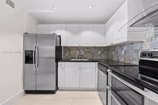 2301 Collins Ave, Miami Beach, FL 33139 - Photo 9