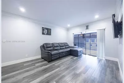 8002 Lagos De Campo Blvd #B-303, Tamarac, FL 33321 - Photo 7