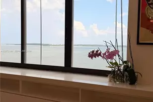 540 Brickell Key Dr, Miami, FL 33131 - Photo 5