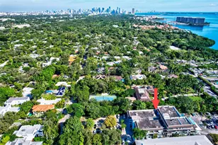 2539 S Bayshore Dr, Miami, FL 33133 - Photo 23