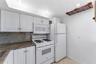 2539 S Bayshore Dr, Miami, FL 33133 - Photo 9