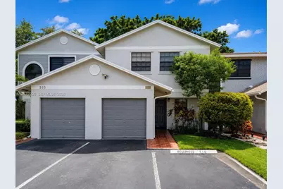 510 NW 103rd Ter, Pembroke Pines, FL 33026 - Photo 1
