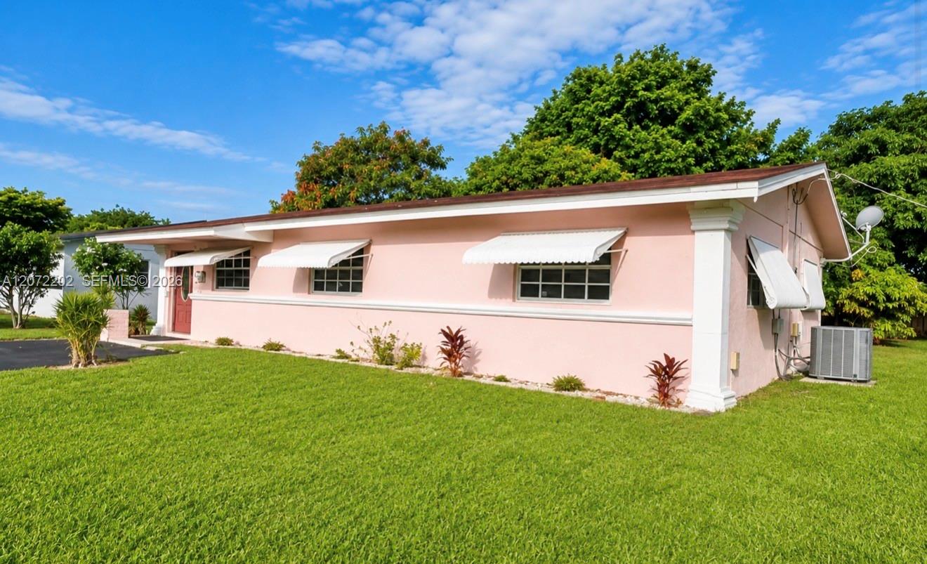 2221 NW 30th Way - 2221 NW 30th Way, Fort Lauderdale, FL 33311 Luxury Property | Jose Angel Pina