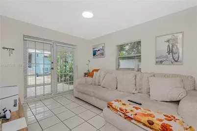 334 E 11th St, Hialeah, FL 33010 - Photo 27