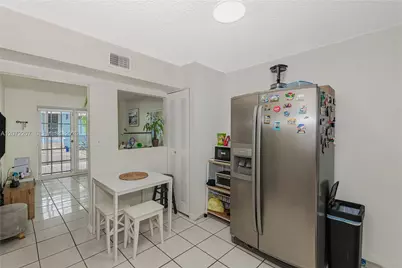 334 E 11th St, Hialeah, FL 33010 - Photo 31