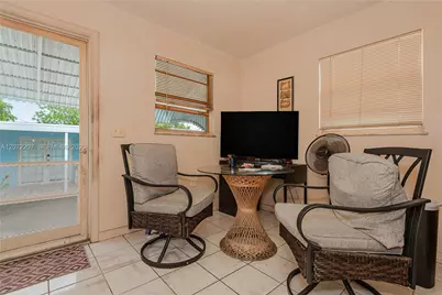 334 E 11th St, Hialeah, FL 33010 - Photo 21