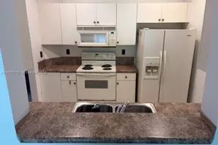 2245 NE 42nd Ave, Homestead, FL 33033 - Photo 7
