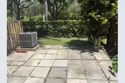 2245 NE 42nd Ave, Homestead, FL 33033 - Photo 15
