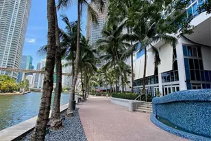 185 SW 7th St, Miami, FL 33130 - Photo 13