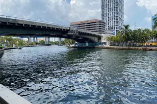 185 SW 7th St, Miami, FL 33130 - Photo 11