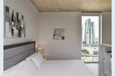 151 SE 1st St #2104, Miami, FL 33131 - Photo 7