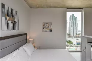 151 SE 1st St, Miami, FL 33131 - Photo 7