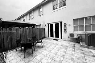 Xxxxx SW 8 St, Miami, FL 33194 - Photo 5