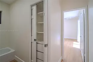 1825 Alamanda Dr, North Miami, FL 33181 - Photo 17